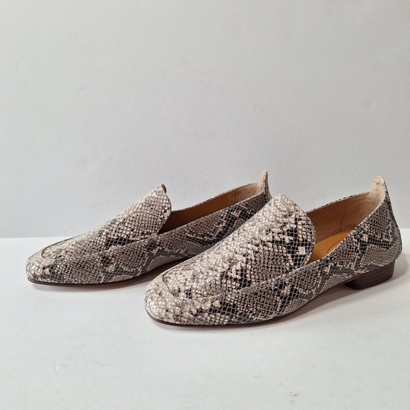 Corso Como Black Cream Unique Preppy Snake Print Mobwife Leather Loafer Sz. 7.5 - Picture 3 of 11
